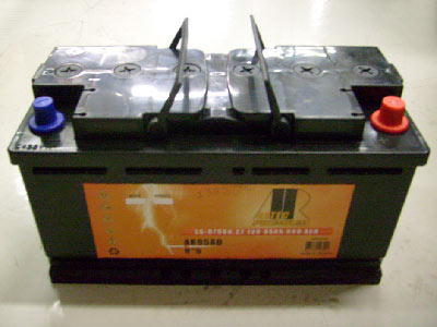 Batterie Neuve
12V 95 Ah

EnlÃ¨vement sur place uniquement  